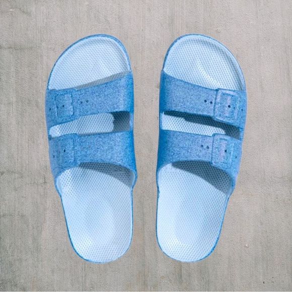 Authentic NWT Freedom Moses Adult Unisex Blue Jean Slides - Picture 1 of 6